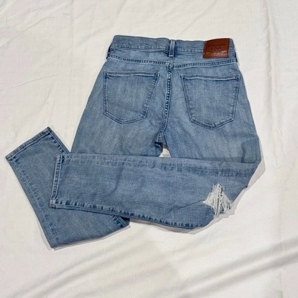 Abercrombie & Fitch Jeans Mens 26x30 Distressed Light Wash Slim Stretch Grunge